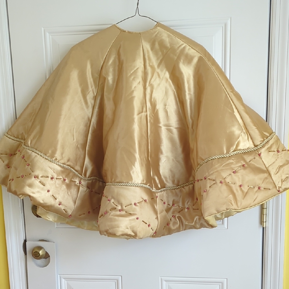 Martha Stewart Gold Christmas Tree Skirt.